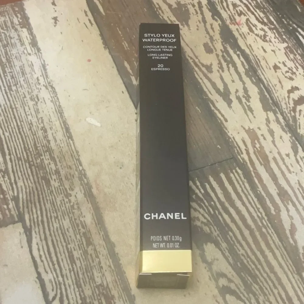 NEW IN BOX *CHANEL* STYLO YEUX WATERPROOF Eyeliner in 20 Espresso